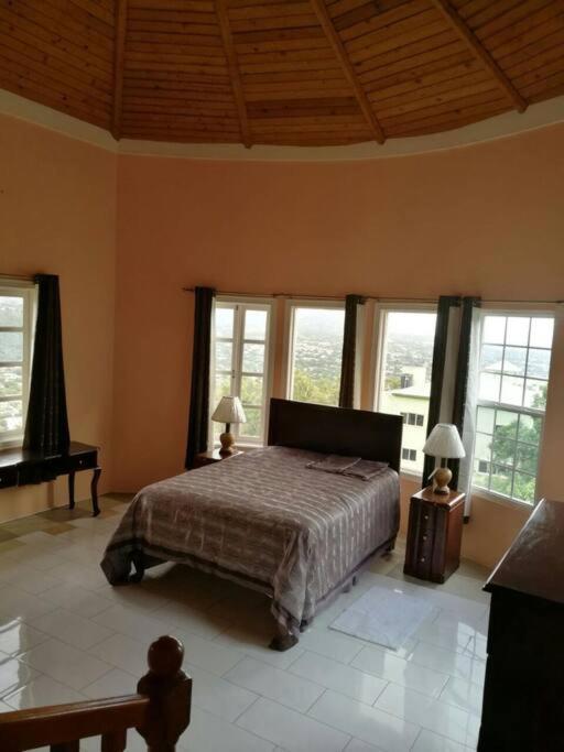 קינגסטון A Lovely Jamaican Get-Away מראה חיצוני תמונה